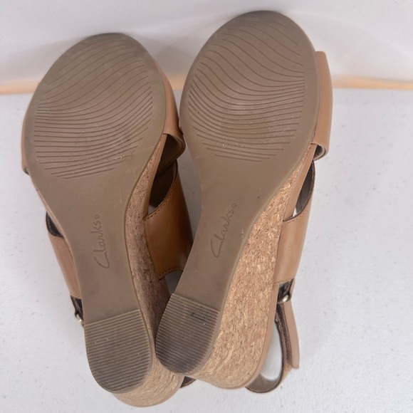 Clarks Women's Margee Eve Heeled Sandal Corked Wedges Tan Leather US Size 9.5 - Picture 13 of 16